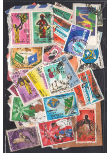 Blocco di 55 francobolli diversi delle colonie e occupazioni Italiane 