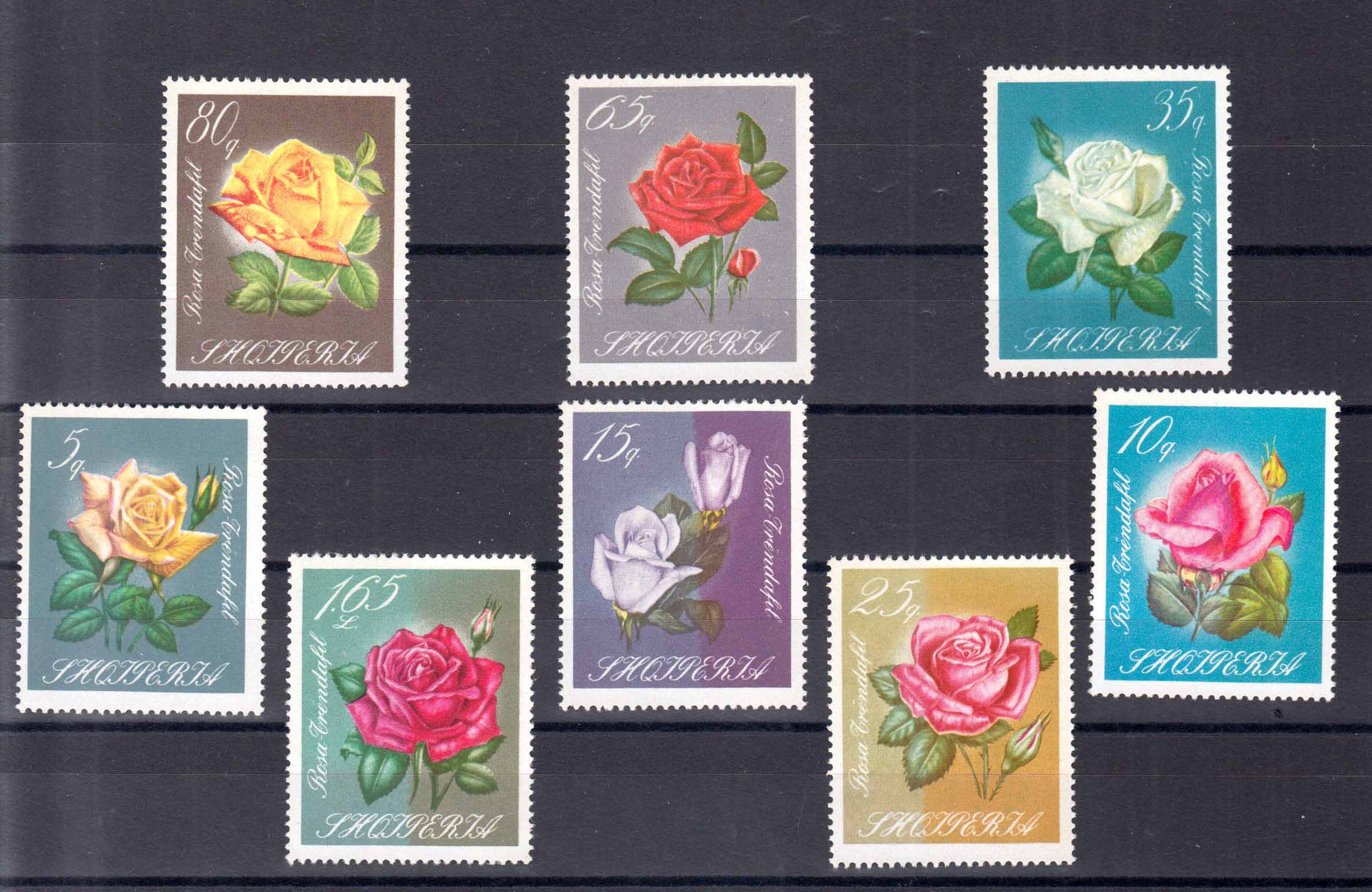 Albania 1967 Yvert nº 977/84 Fiori rose 8 val.